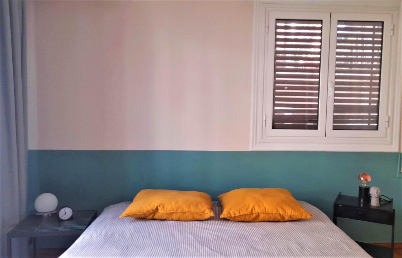 Stylish, Modern In Centre. Athen