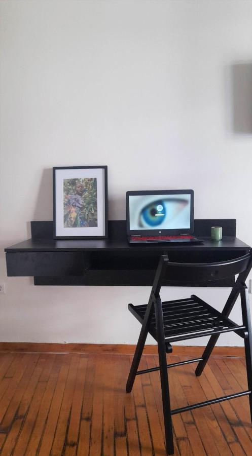 Apartment Stylish, Modern In Centre. Athens