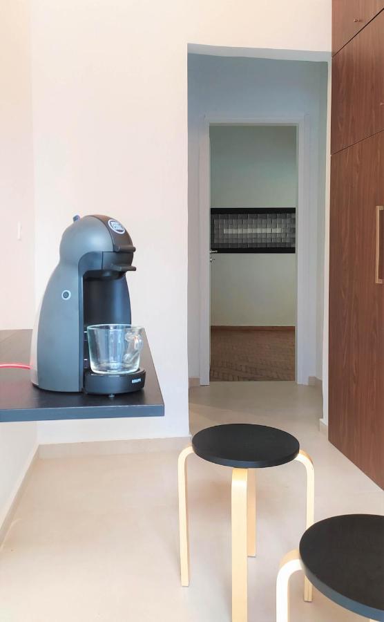 Stylish, Modern In Centre. Atenas